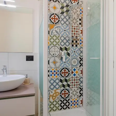 Crocetta, Statiuniti67 By Happyhostorino Turín