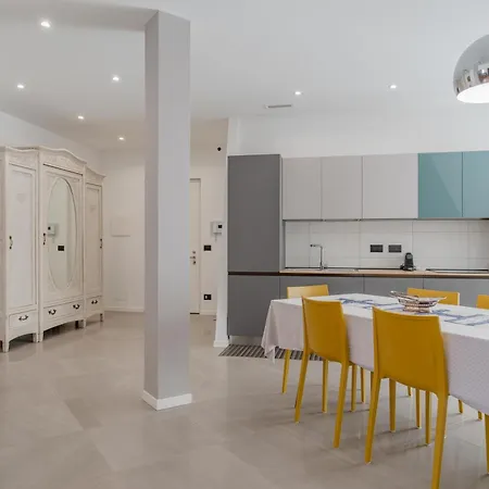 Crocetta, Statiuniti67 By Happyhostorino Turín